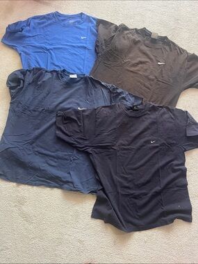 Lot of Nike T Shirts (L, XL, XXL)